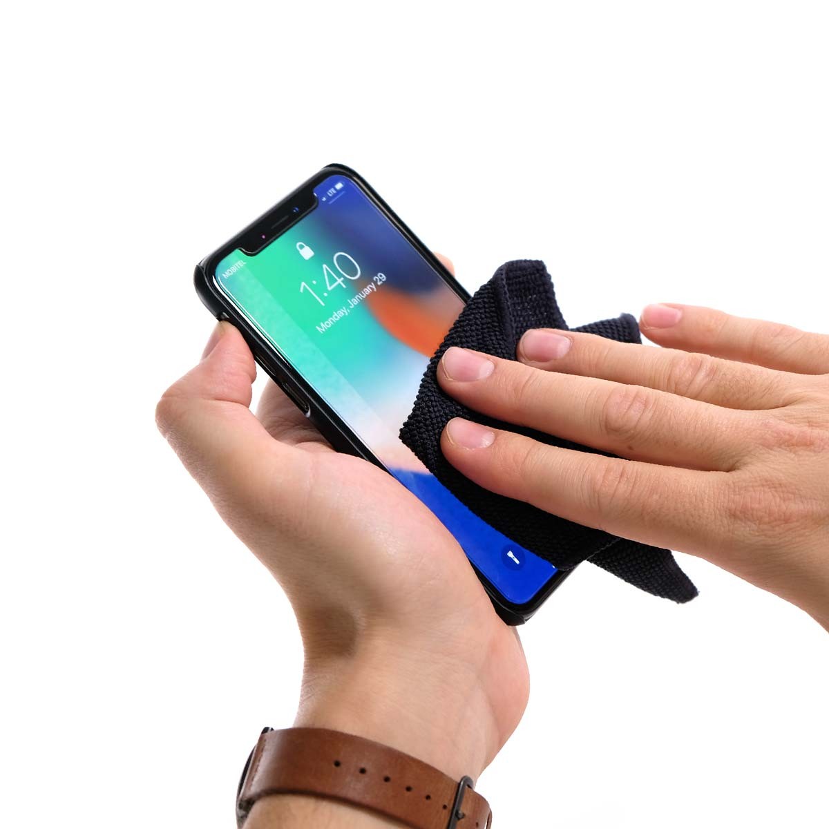 Čistící sprej Optishield a hadřík z mikrovlákna 2v1 pro displeje mobilních zařízení