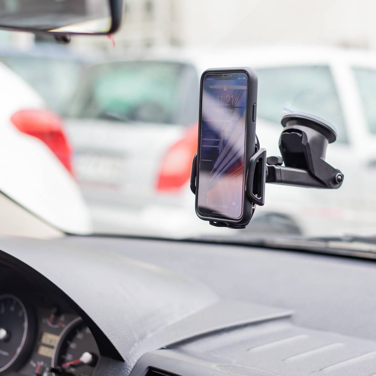 Držák do auta s automatickým otvíráním „RoboFix“
