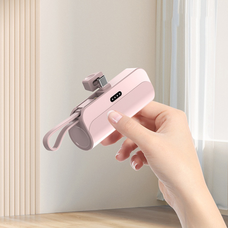 Powerbanka PastelMix Pro: moderní záložní baterie velikosti rtěnky se dvěma konektory a skvělou kapacitou 5000 mAh - USB-C + Lightning - pastel rose